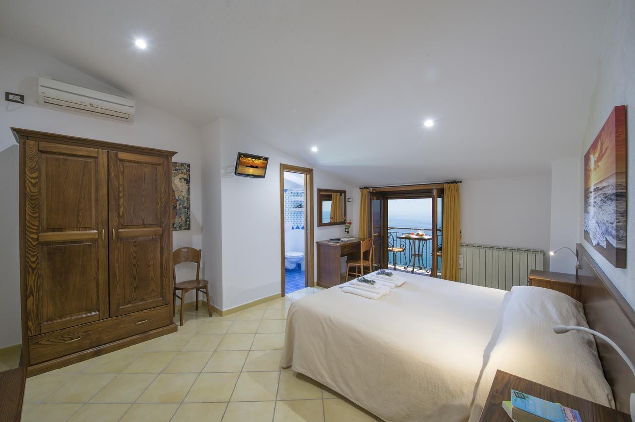 B&B Il Nespolo Furore Exterior foto